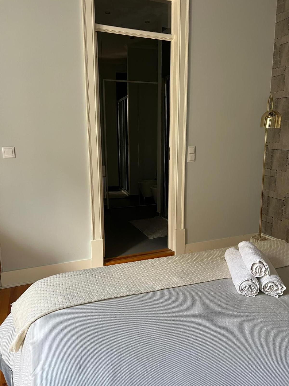 Suite No Chiado Baixa De Lisboa - Em Apartamento Partilhado Экстерьер фото