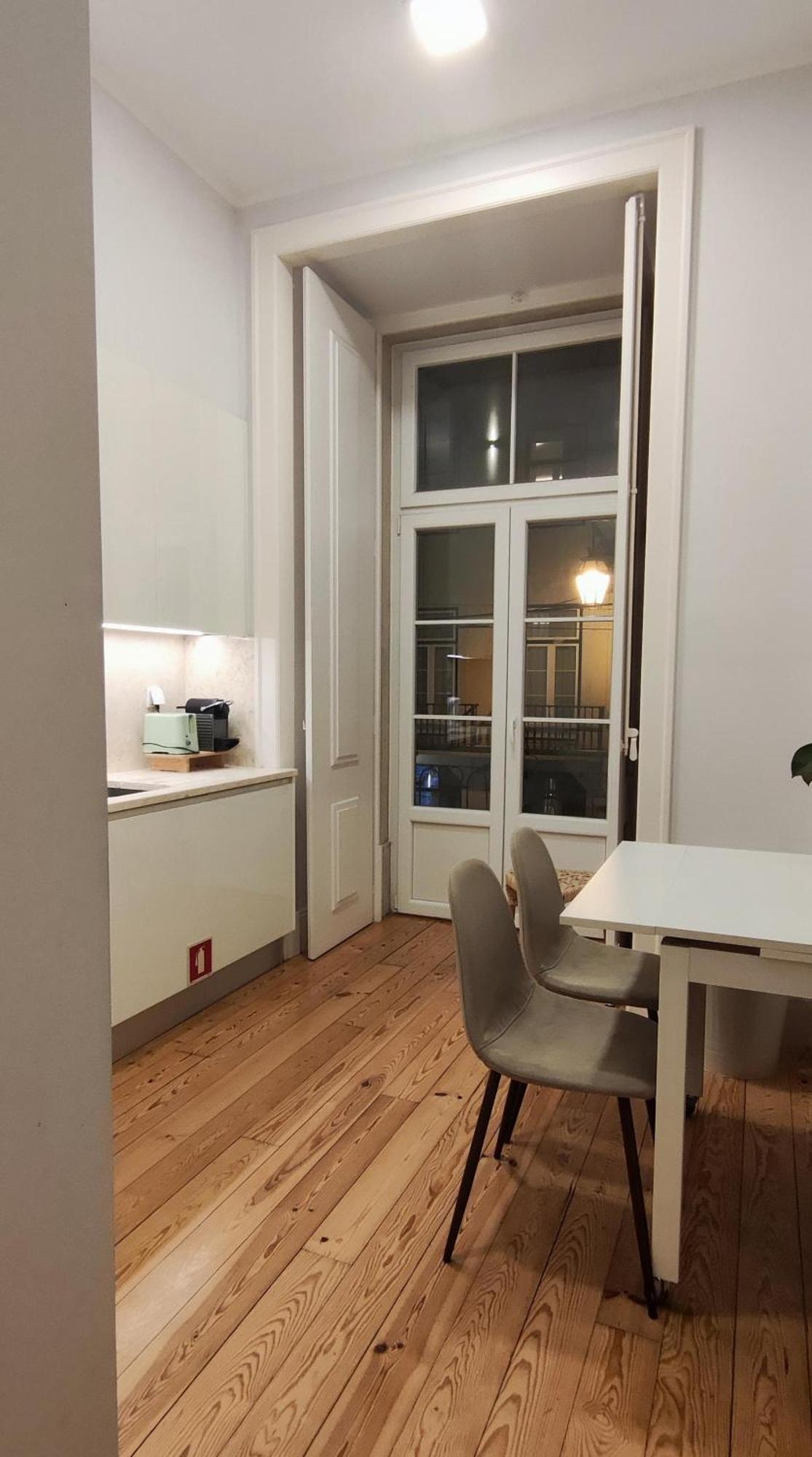 Suite No Chiado Baixa De Lisboa - Em Apartamento Partilhado Экстерьер фото